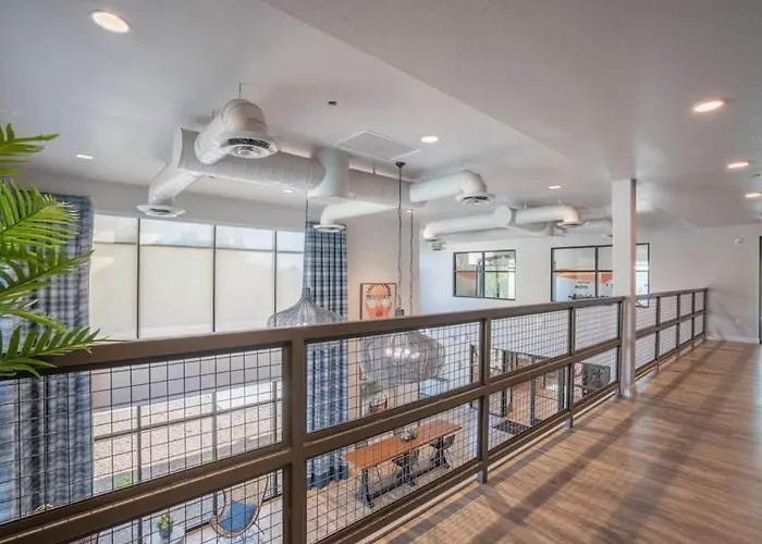 Prime Spot With Pool Gym Balcony Wd Parking